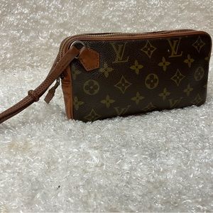 Authentic Louis Vuitton Clutch